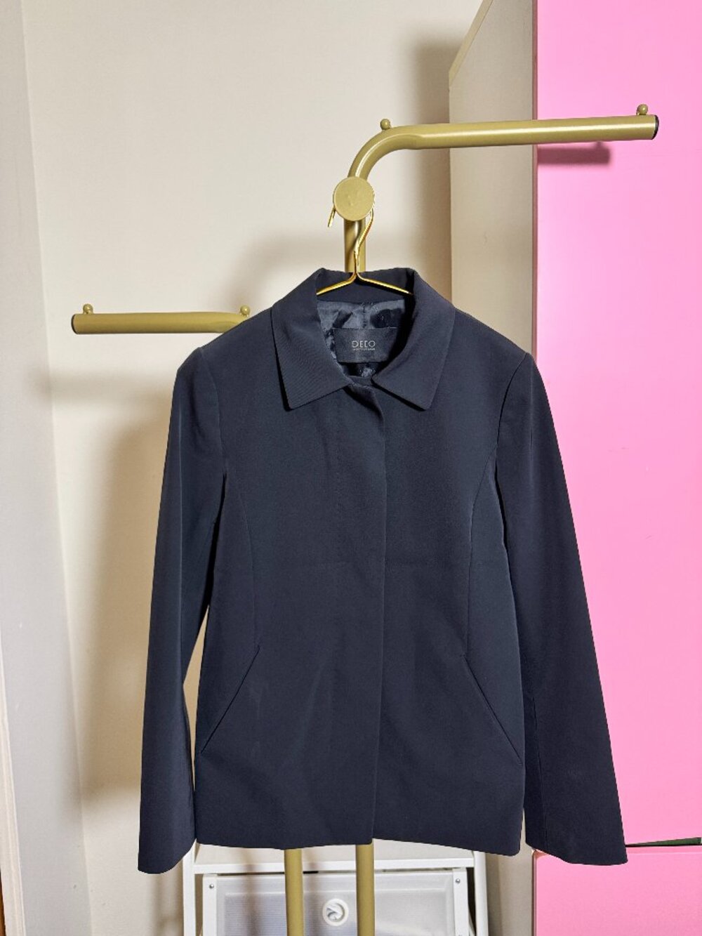 Black Short Button-Front Jacket | Classic Collar, Smart Casual Fit